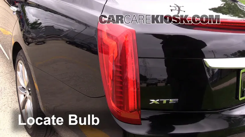 2013 Cadillac XTS 3.6L V6 Lights Turn Signal - Rear (replace bulb)